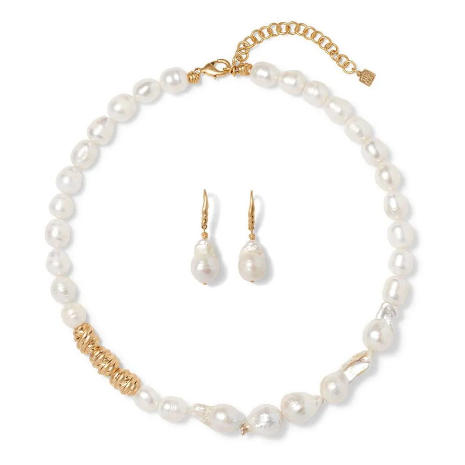 The Met Store Cypriot Twist Pearl Necklace and Drop Earrings Set* Jewelry Sets